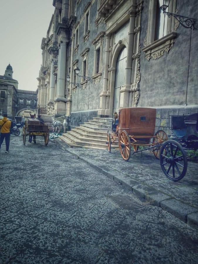 Апартаменти Corte Capuana Катанія Екстер'єр фото