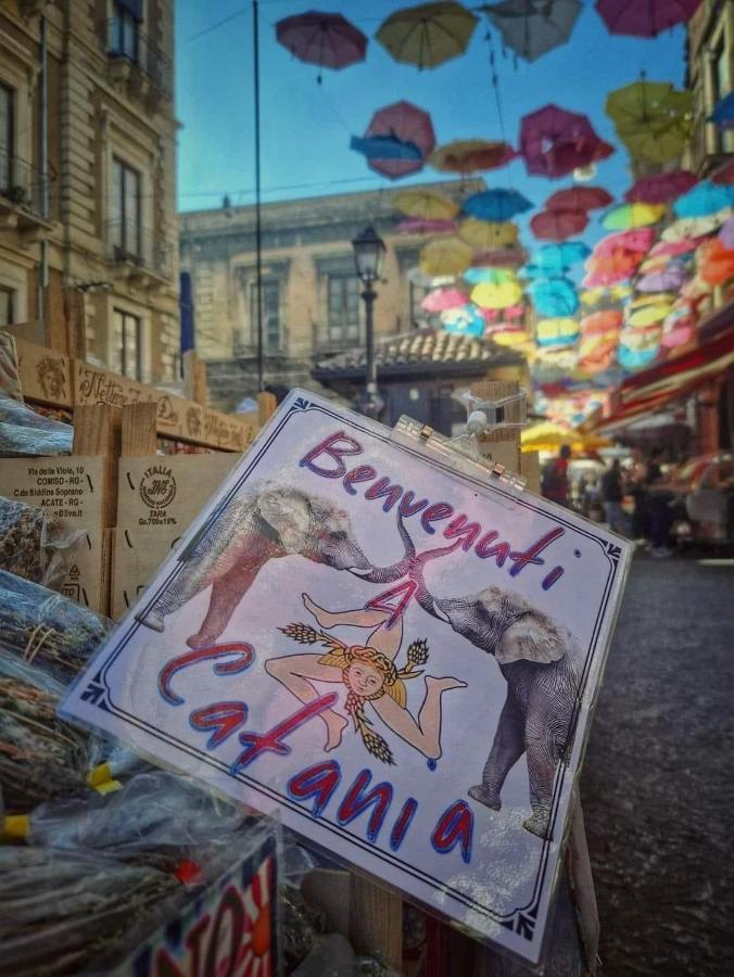 Апартаменти Corte Capuana Катанія Екстер'єр фото